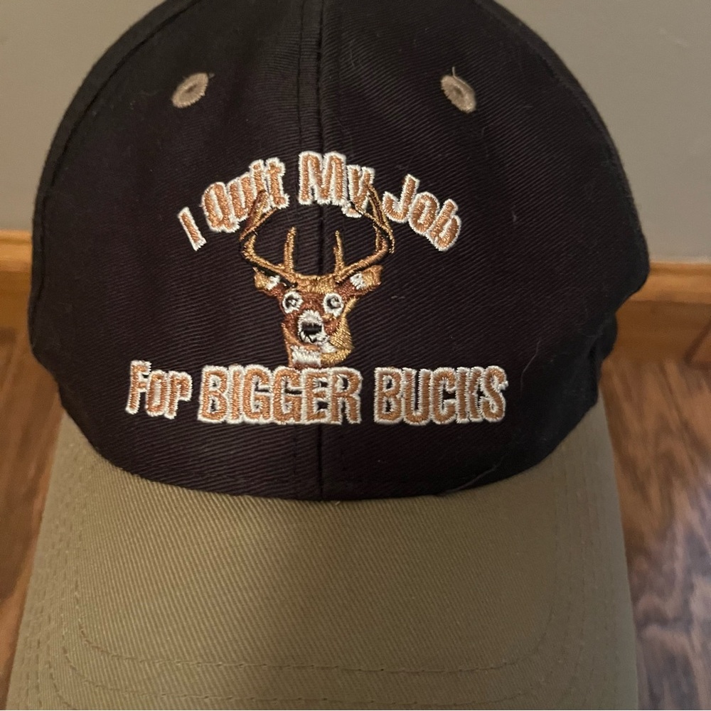 I Quit My Job For Bigger Bucks Hat Funny Deer Hunting Joke Parody Cap Black OS